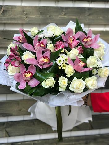 Букет цветов из: Розы и Хризантемы в Петухово