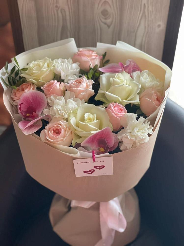 Букет цветов из: Орхидеи, Розы и Гвоздики в Петухово