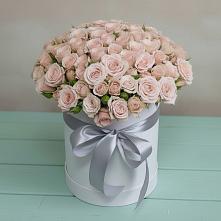 Цветочная композиция из Розы в шляпной коробке в Петухово