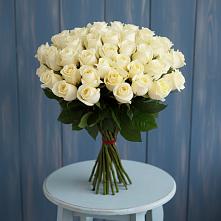 Букет 51 Белая роза Эдлесс Лав в Петухово