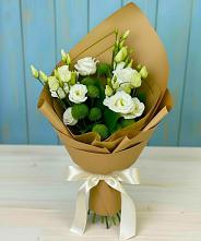 Букет цветов из:  Хризантемы и Лизиантусы в Петухово