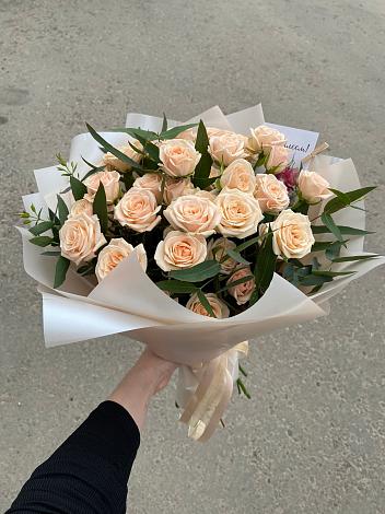 Букет Кремовые розы Латте в Петухово