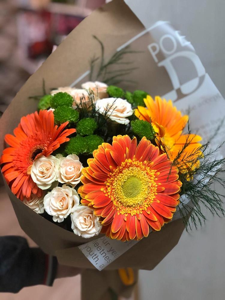 Букет цветов из: Герберы, Хризантемы и Розы в Петухово
