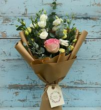 Букет цветов из:  Розы и Лизиантусы в Петухово